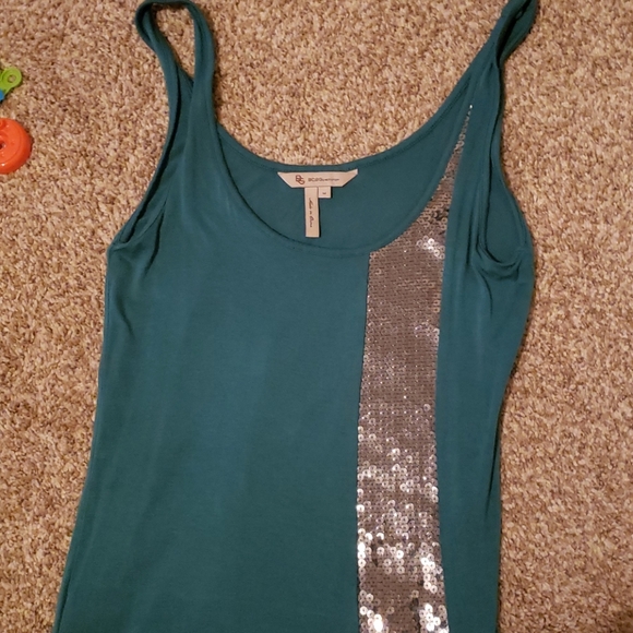 Tanks - Picture 2 of 3